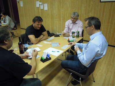 Spillstensiler og resultater fra Minneturneringa